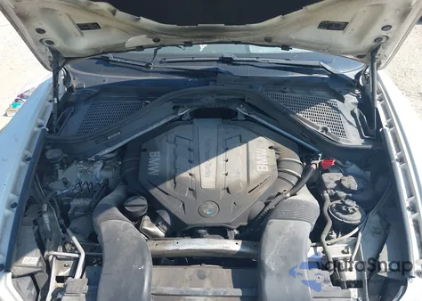 2012 BMW X5 xDrive50I z USA, uszkodzony, nr VIN 5UXZV8C57CL425442